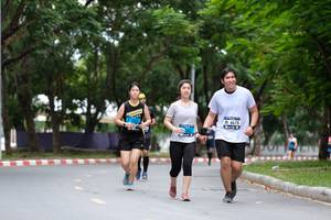 BIB: 1305, 6678, 1657
                            <button type="button" onclick="openModal(4728131)" class="btn btn-primary btn-sm float-right btn-popup" data-toggle="modal" data-target=".modal-high-quality">
                        <i class="fas fa-shopping-cart"></i> Add to Cart
                    </button>
                                            <button type="button" onclick="isThisMe(4728131, true)" class="btn btn-success btn-sm float-right btn-popup btn-isme hidden" data-toggle="tooltip" data-placement="bottom" title="นี่คือรูปของคุณใช่ไหม คลิกที่นี่เพื่อเอาเข้าอัลบั้ม">
                        <i class="fas fa-plus"></i> Add to album
                    </button>
                    <button type="button" onclick="isThisMe(4728131, false)" class="btn btn-warning btn-sm float-right btn-popup btn-isnotme hidden">
                        <i class="fas fa-ban"></i> Remove from album
                    </button>